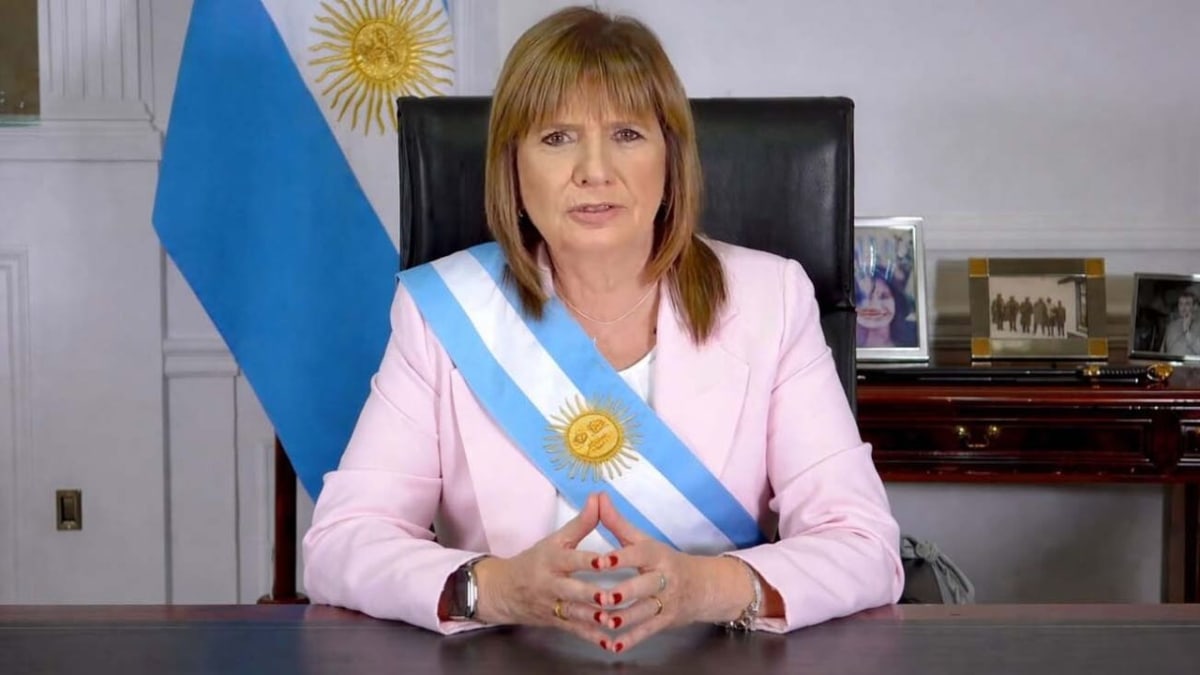 bullrich.jpg bullrich.jpg