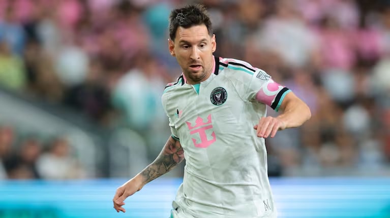 messi-volvio-a-jugar-con-el-inter-miami-foto-reuters-RAPYULMZKFGZ3MFYU65KE3YARM.avif messi-volvio-a-jugar-con-el-inter-miami-foto-reuters-RAPYULMZKFGZ3MFYU65KE3YARM.avif