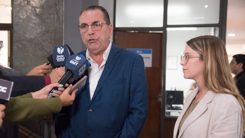 Arnedo defendió la reforma del transporte y aseguró que busca "modernizar" el sistema sin reducir servicios