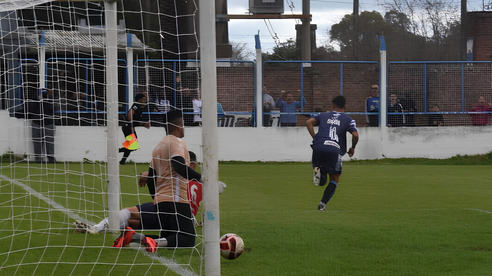 Tucumán Central debutó en la Reválida con una goleada en contra