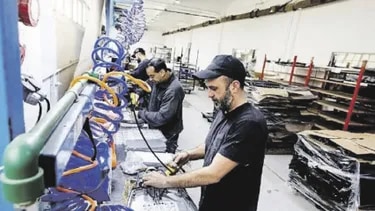 El Gobierno anunció una ampliación de reintegros de IVA para pymes, pero en el sector advierten que la medida es insuficiente