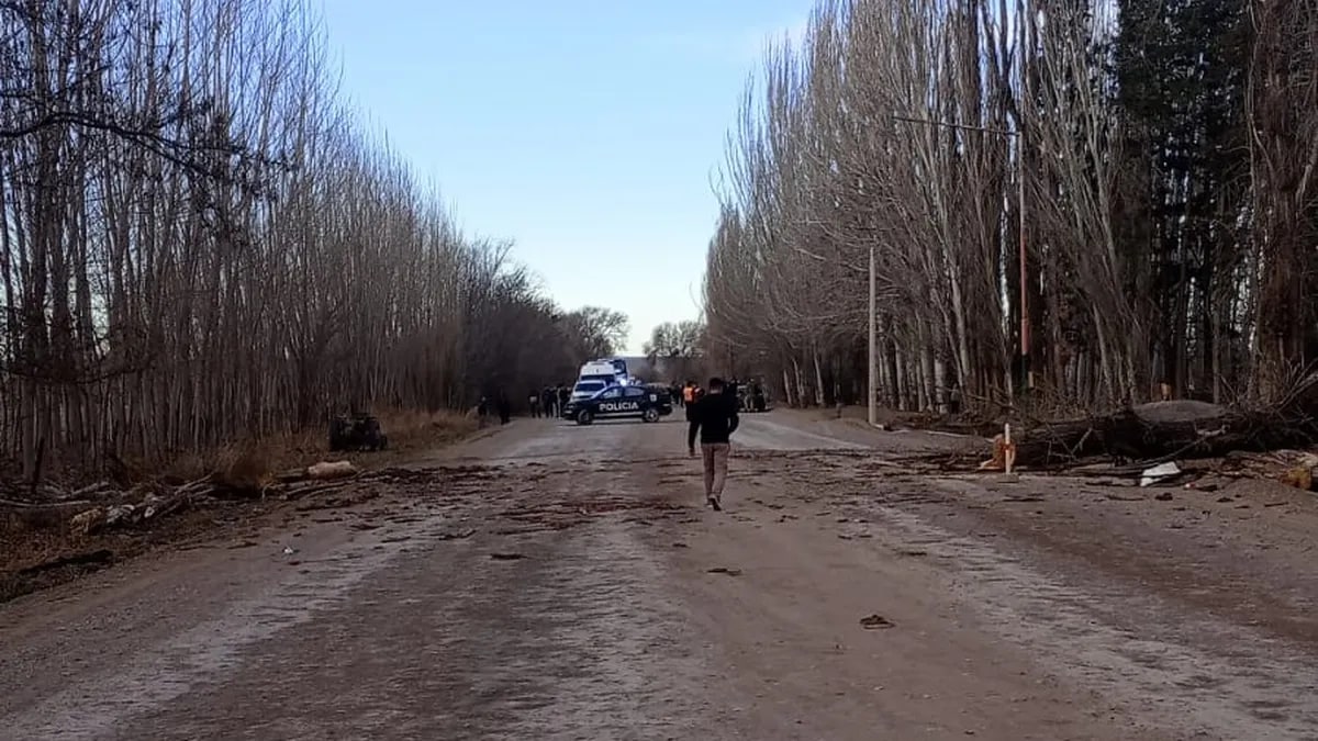 El temporal en Mendoza provocó un choque mortal: fallecieron los padres de una adolescente