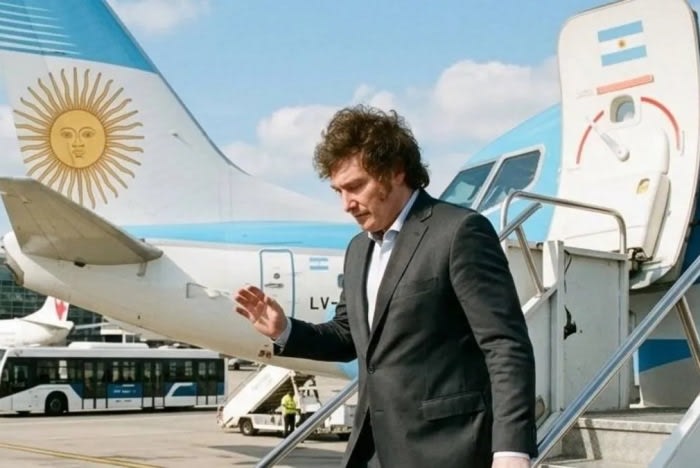 Javier Milei inició su gira por Ecuador y Colombia: se presenta como líder regional