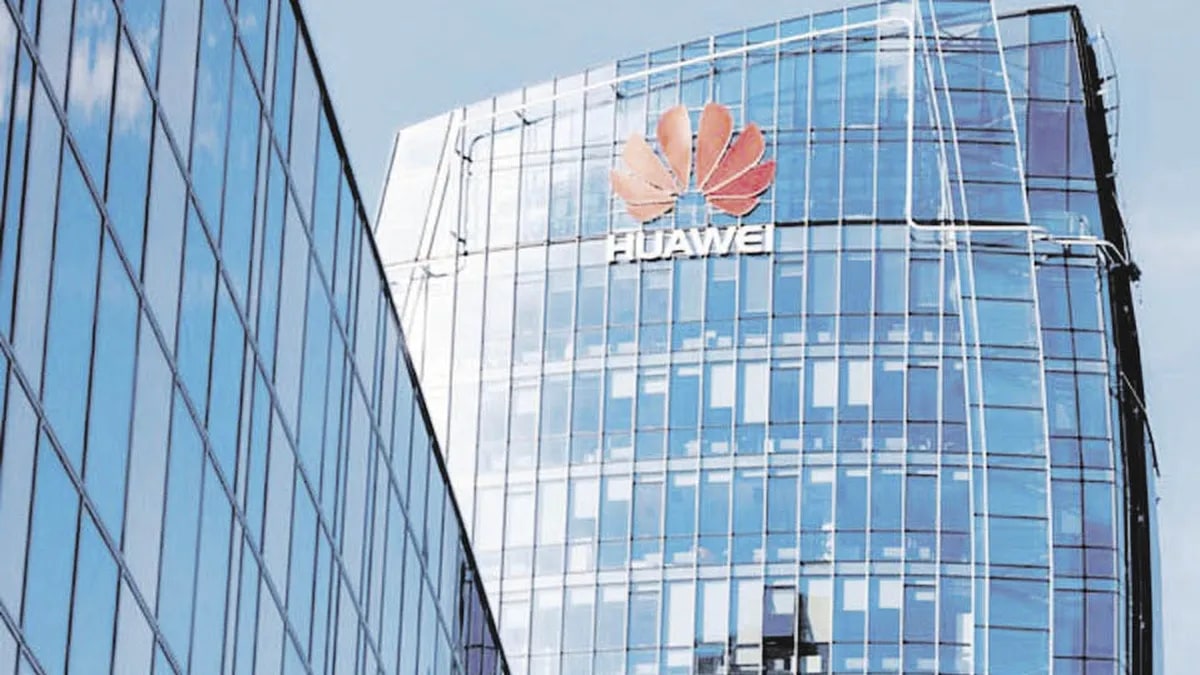 China acusó a Estados Unidos de bloquear las operaciones comerciales de Huawei en la Argentina
