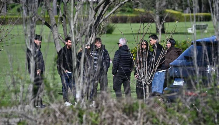 Messi postergó su vuelta a Miami para quedarse junto a su familia