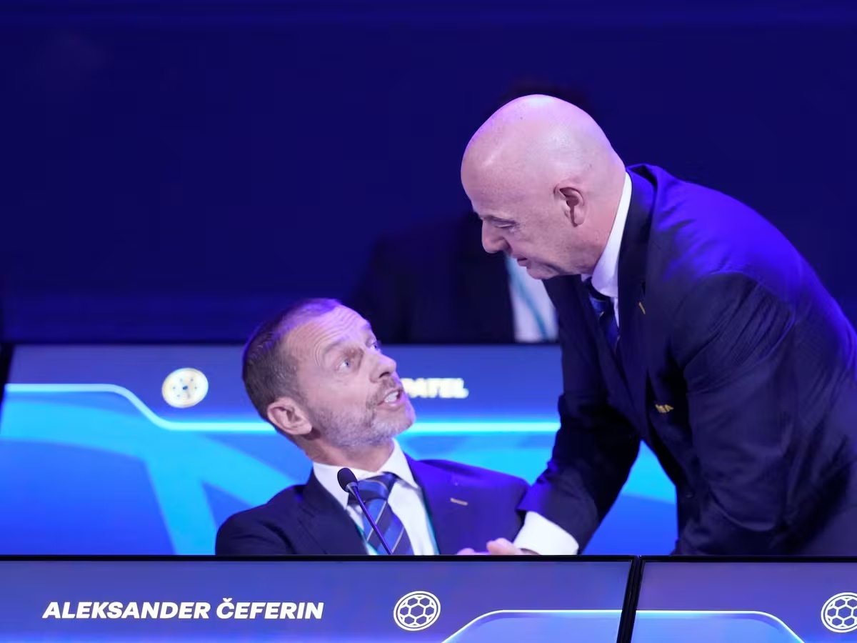 el-presidente-de-la-fifa-gianni-infantino-derecha-6JCDJ4STMRHFVEASTHGFPNDAGQ.avif