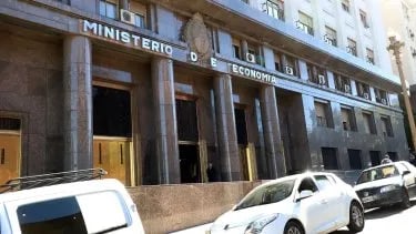 Deuda en pesos: el Ministerio logró renovar todos los vencimientos y evitó profundizar la tensión de liquidez