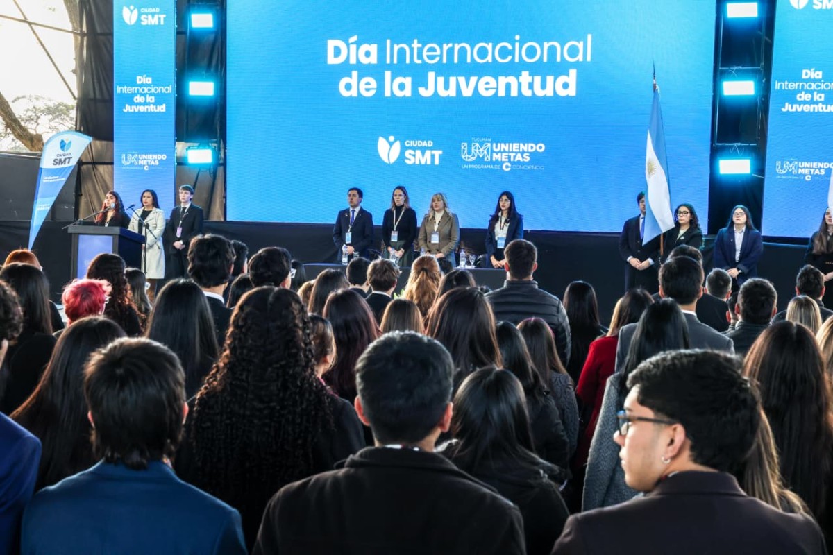 Rossana Chahla en el acto inaugural del Encuentro Uniendo Metas (2).jpeg