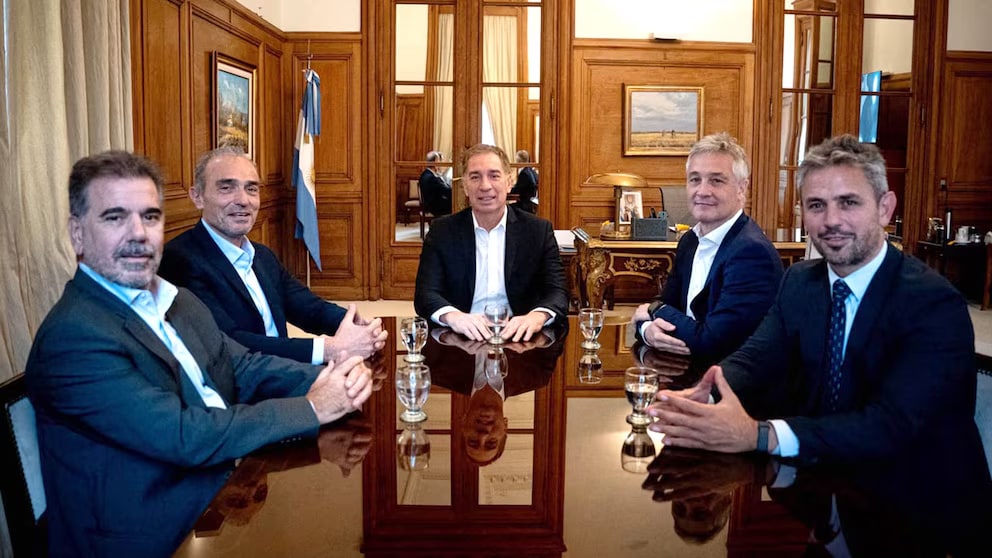 Representantes del PRO y La Libertad Avanza se reunieron para acercar posiciones 