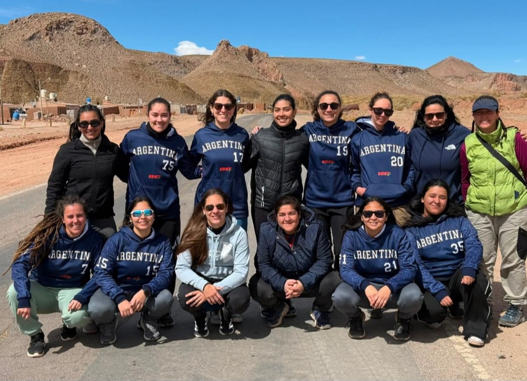 La Selección Tucumana femenina de softbol vive una verdadera travesía para poder competir en Chile