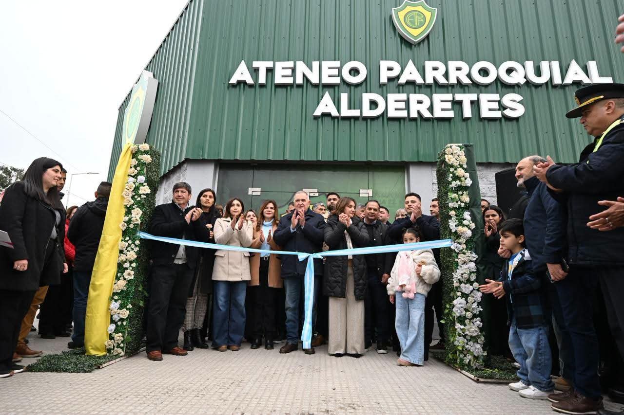 Jaldo inauguró obras de pavimentación y la remodelación de un histórico club en Alderetes 