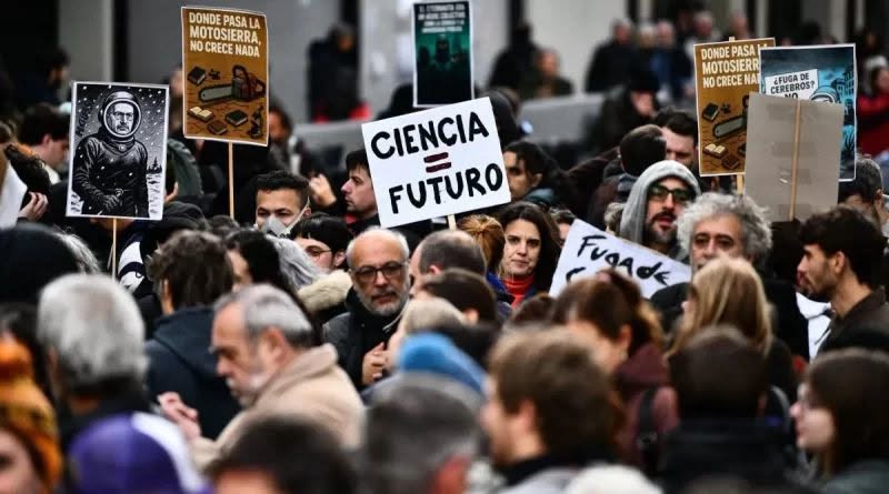 Ciencia, reproches y archivo: Yedlin y Huesen cruzaron acusaciones por el financiamiento al Conicet
