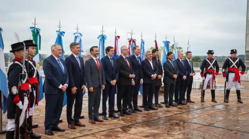 Tarifa de la luz: Jaldo y los gobernadores del Norte Grande vuelven a negociar con la Casa Rosada
