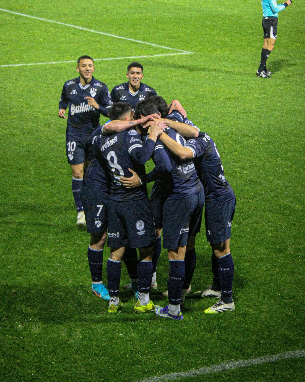 2026-08-15-QAC-3-STE-0-festejo-del-primer-o-segundo-gol (1).jpg