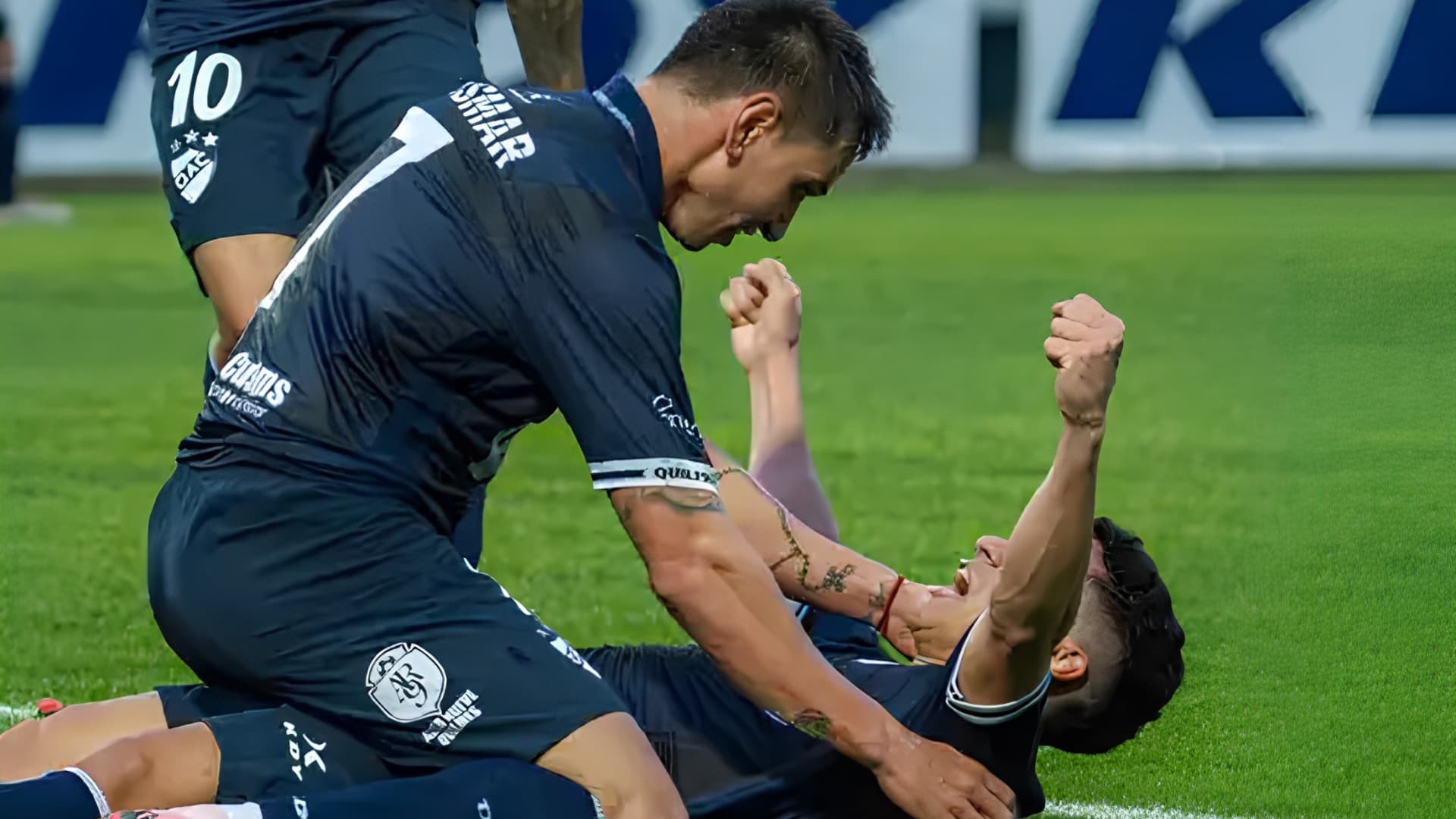 Con gol del tucumano Ulises Vera, Quilmes goleó 3-0 a San Telmo