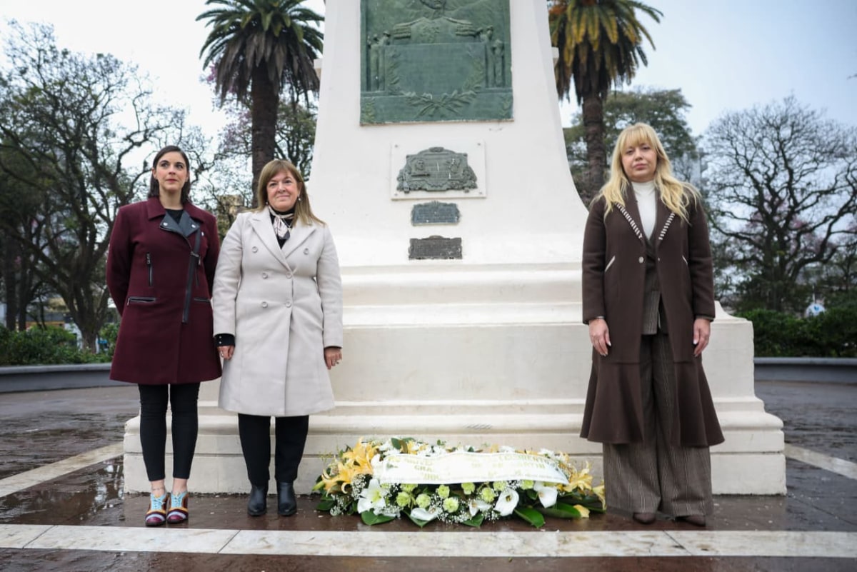 Rossana Chahla encabezó el acto en homenaje a José de San Martín a 176 años de su fallecimiento (3).jpeg