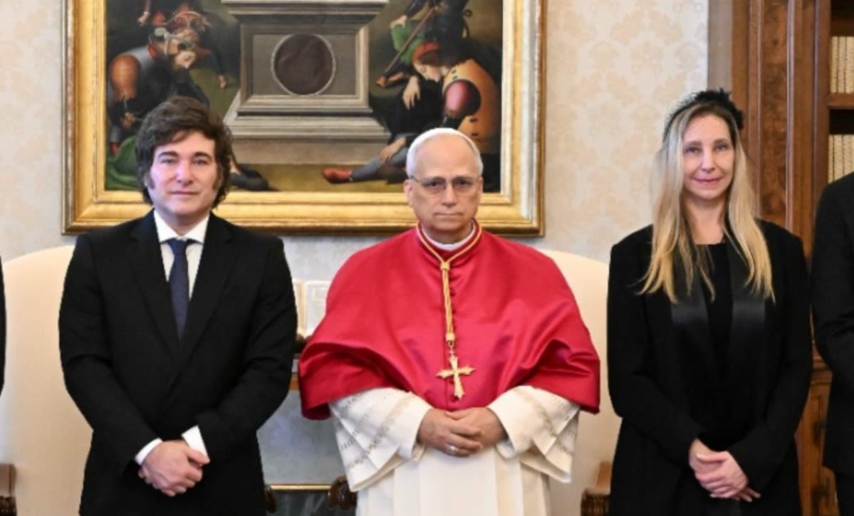 Karina Milei convocó a miembros de la Iglesia para coordinar la visita del Papa León XIV