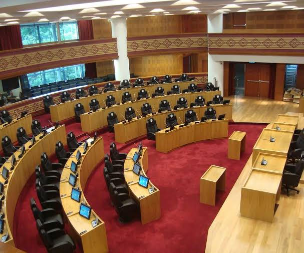 Legislatura de Tucumán vacía.jpg