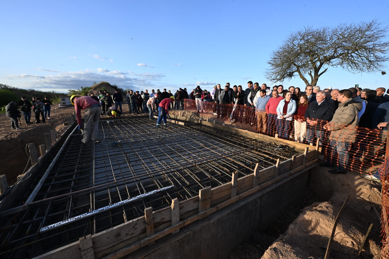Jaldo recorrió obras en Estación Aráoz: el nuevo puente estará listo en octubre y demandará $2.500 millones