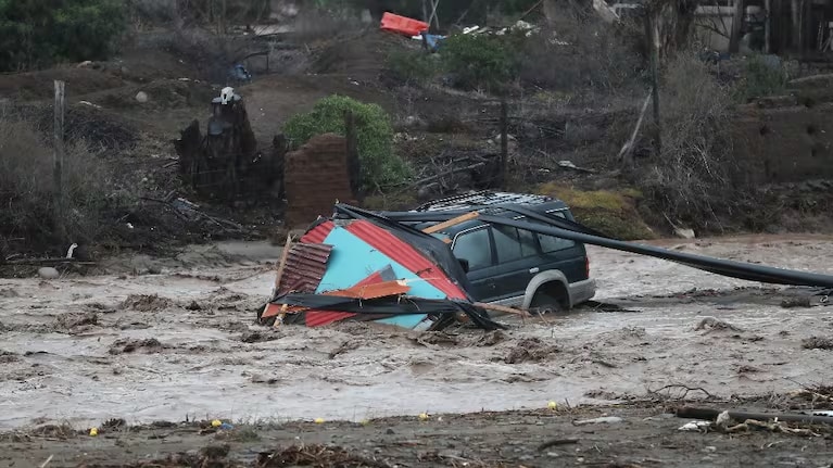 Aluviones en Chile: un muerto y más de mil casas dañadas por las intensas lluvias en el norte
