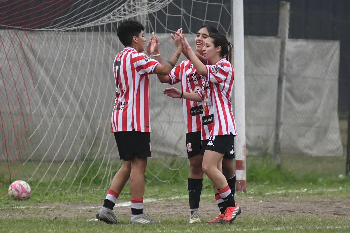 San Martín goleó a San Isidro y avanza en el Regional Federal