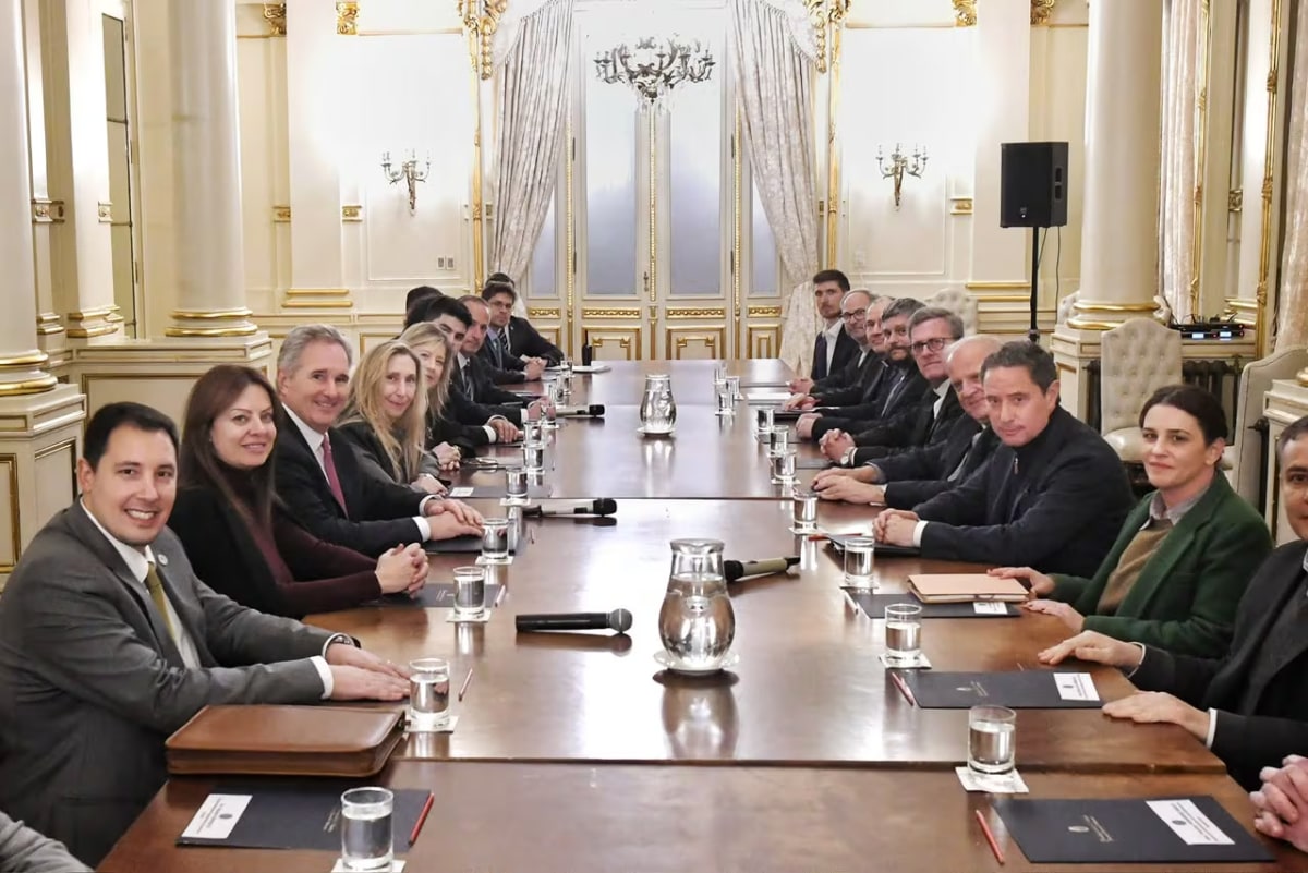 reunión con la igleia.avif