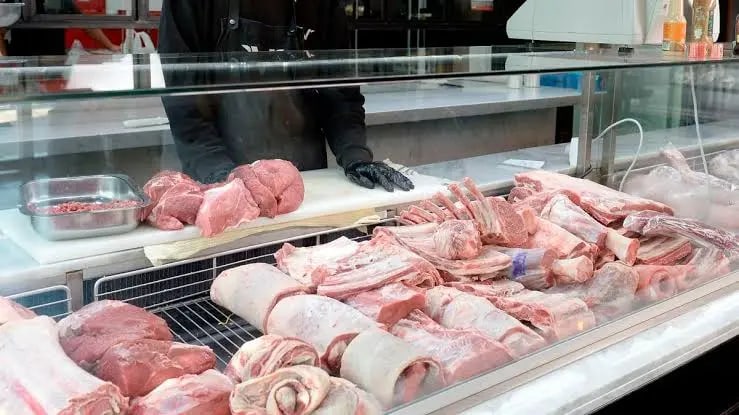 El consumo de carne vacuna cayó 12% y los argentinos comen casi 5 kilos menos por año