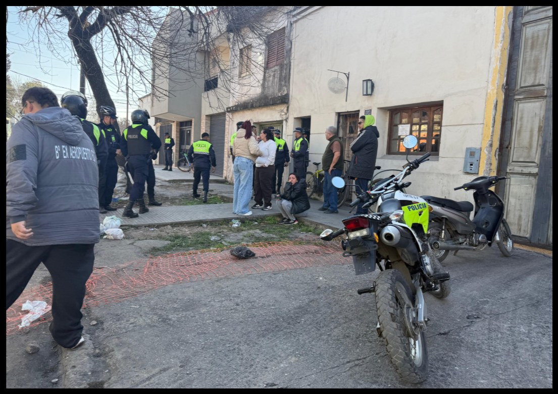 Hallaron a un hombre ahorcado y a su hijo muerto en Entre Ríos al 1.000