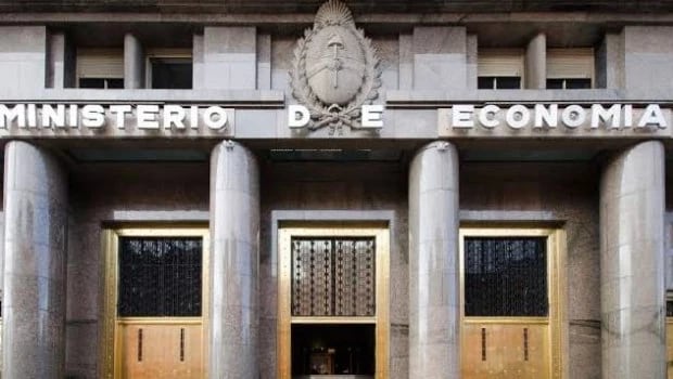 El Tesoro volvió a canjear deuda con el Banco Central para reducir los vencimientos de fin de mes