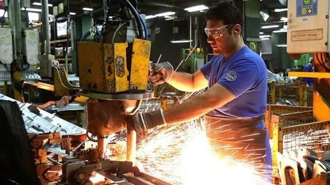La actividad industrial mejoró 1,4% en julio, según la UIA 