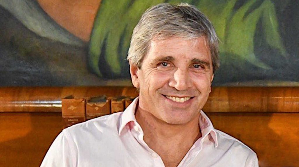 Caputo dará una conferencia de prensa y anunciará nuevas medidas económicas