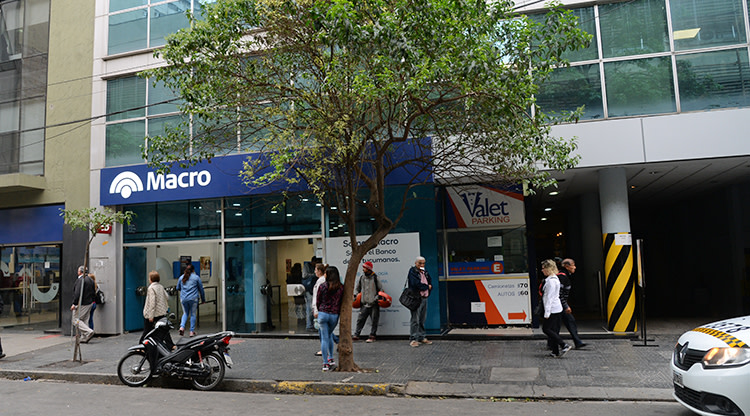 Trepa a $181,5 millones mensuales la comisión que la Provincia paga al Banco Macro como agente financiero