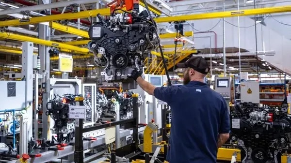 ford-industria-automotriz-autoparteswebp.webp