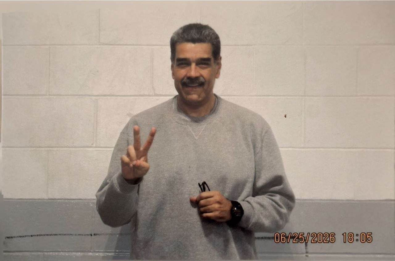 Nicolás Maduro reapareció en la red social X y difundió fotos de su reclusión en Estados Unidos