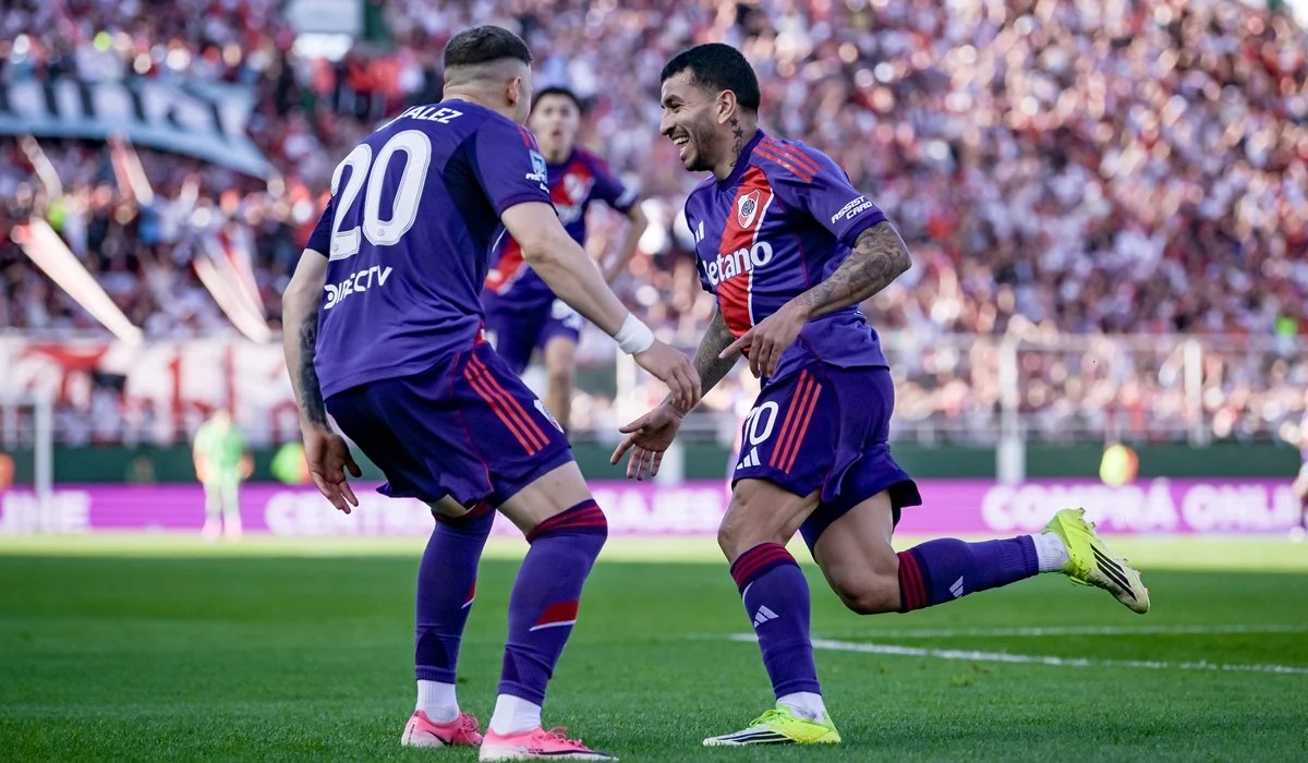 Entre un penal repetido y un gol anulado sobre la hora, River ganó 3-2 y estrenó la era Ponzio