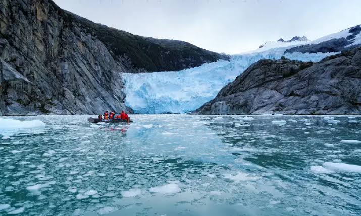 El jefe de la Armada Argentina ratificó que el Estrecho de Magallanes pertenece a Chile