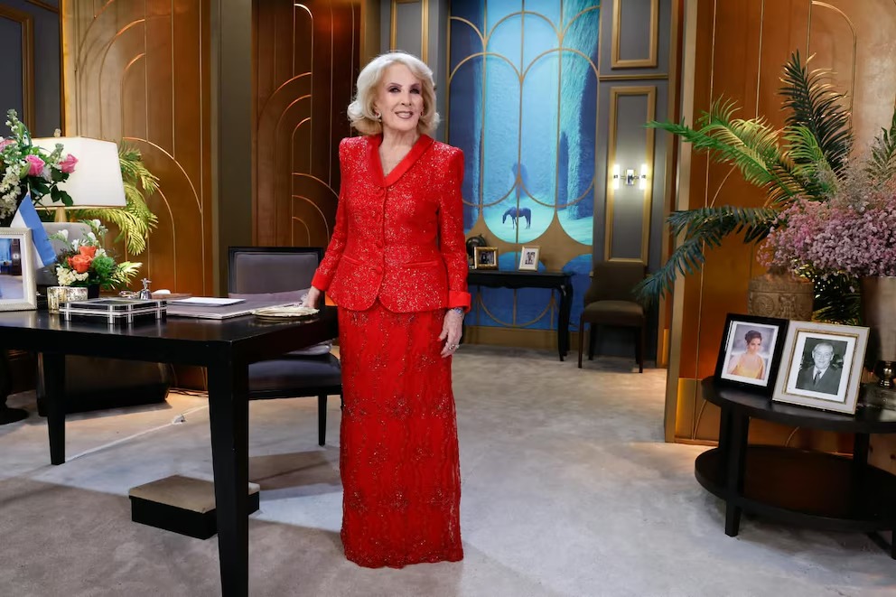 Nacho Viale confirmó los preparativos para el cumpleaños 100 de Mirtha Legrand y definió el futuro televisivo familiar