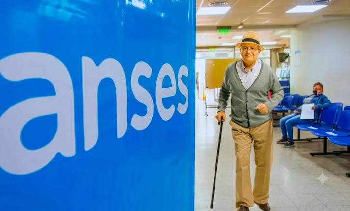 ANSES aumentó 2,11% las jubilaciones en septiembre: el haber mínimo subió a $428.633