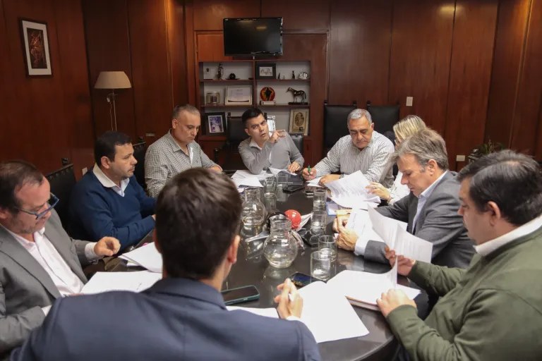 El Concejo tratará un proyecto para que 344 familias de Barrio Oeste II y COPIAAT 1 puedan escriturar sus viviendas