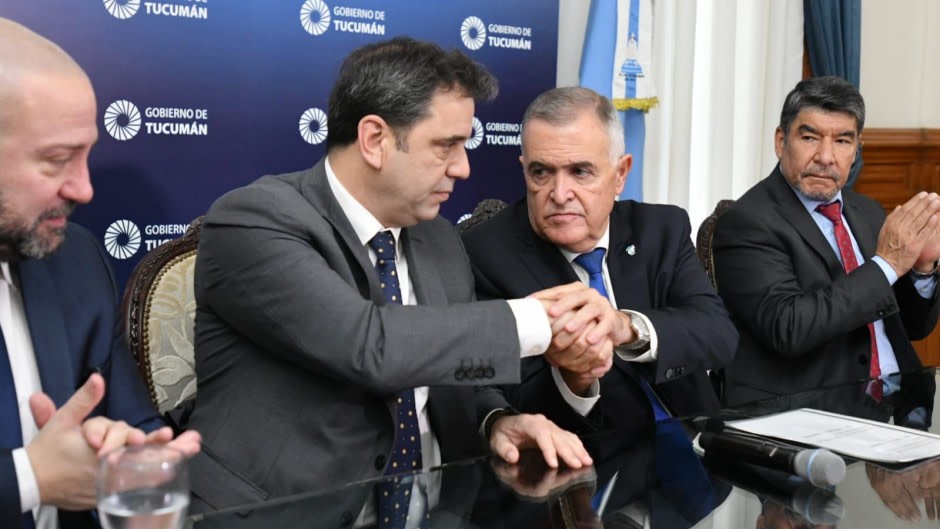 Catalán acusó a Jaldo de “sembrar miedo” y prometió recortar “el costo de la política”, no los servicios públicos