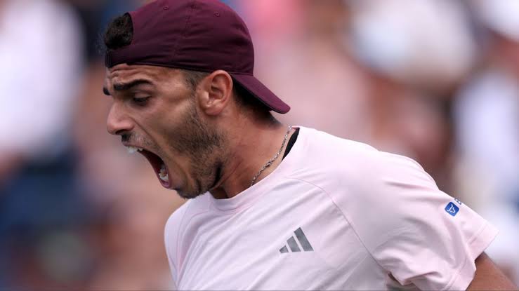 Cerúndolo revirtió un partido complejo y está en tercera ronda del US Open