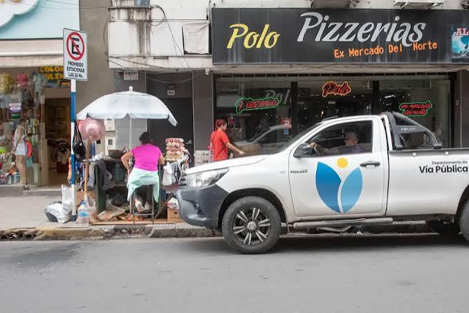 El comercio busca frenar la venta ilegal y el contrabando con patrullajes de seguridad privada en las peatonales tucumanas