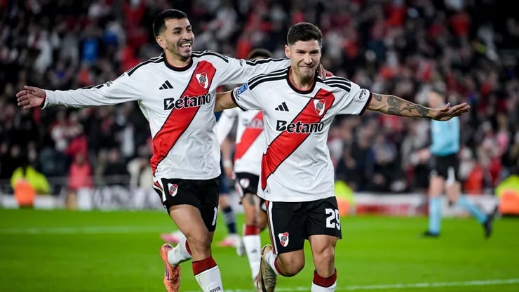 Con penal de Montiel y doblete de Galván, River venció por 3-1 a  Independiente Rivadavia