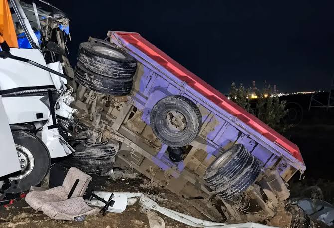 Al menos 25 muertos tras la caída de un colectivo por un barranco en Cabo Verde