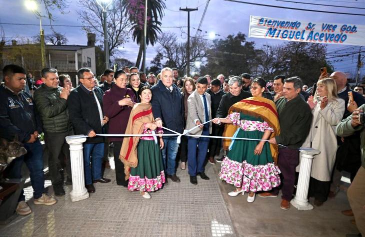 Jaldo inauguró obras de pavimentación y un paseo público en San Pablo y Villa Nougués