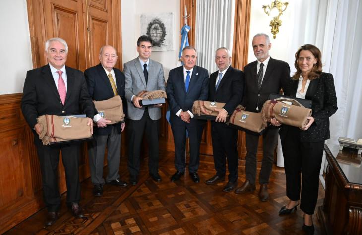 Jaldo se reunió con autoridades de ADEPA en Casa de Gobierno