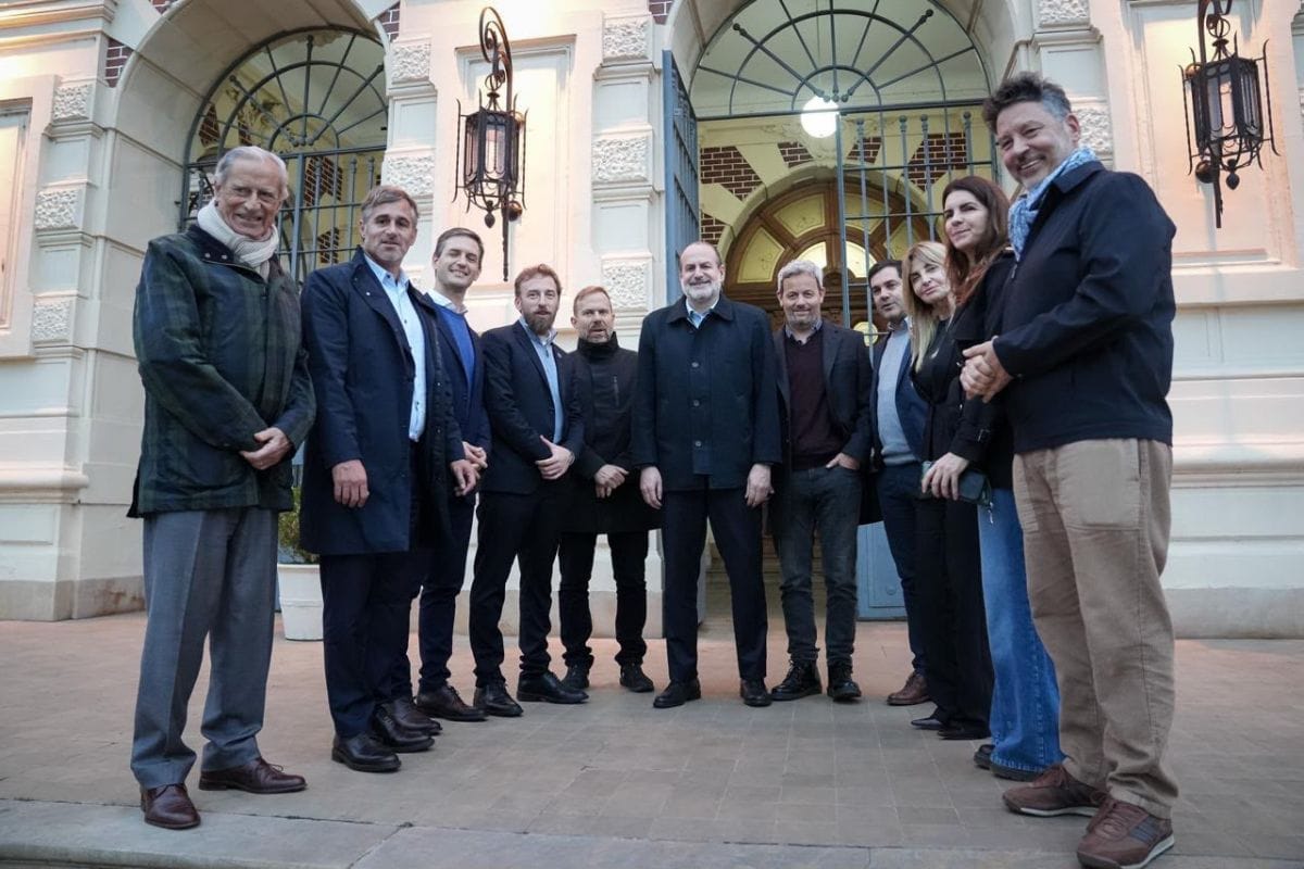 Massa se reunió con intendentes y planteó ampliar el peronismo para enfrentar a Milei