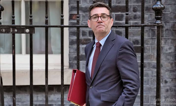 El primer ministro británico afirmó que su gobierno será “implacable” en la defensa de las Malvinas