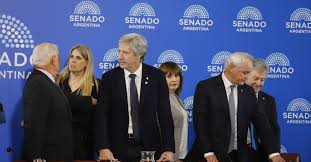 Bausili defendió en el Senado la reforma de la Carta Orgánica del BCRA y aseguró que “no es un experimento”