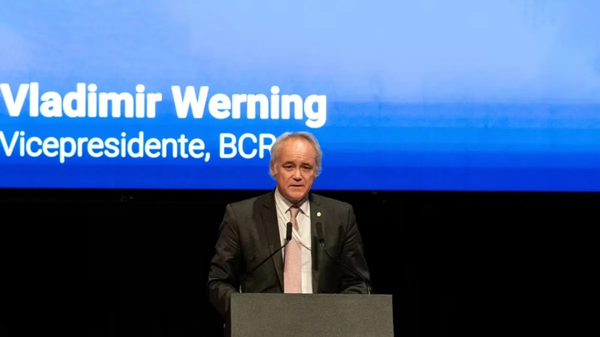 El vicepresidente del BCRA dijo sobre la inflación: "Lo único que hace es licuar deuda, salarios y jubilaciones"